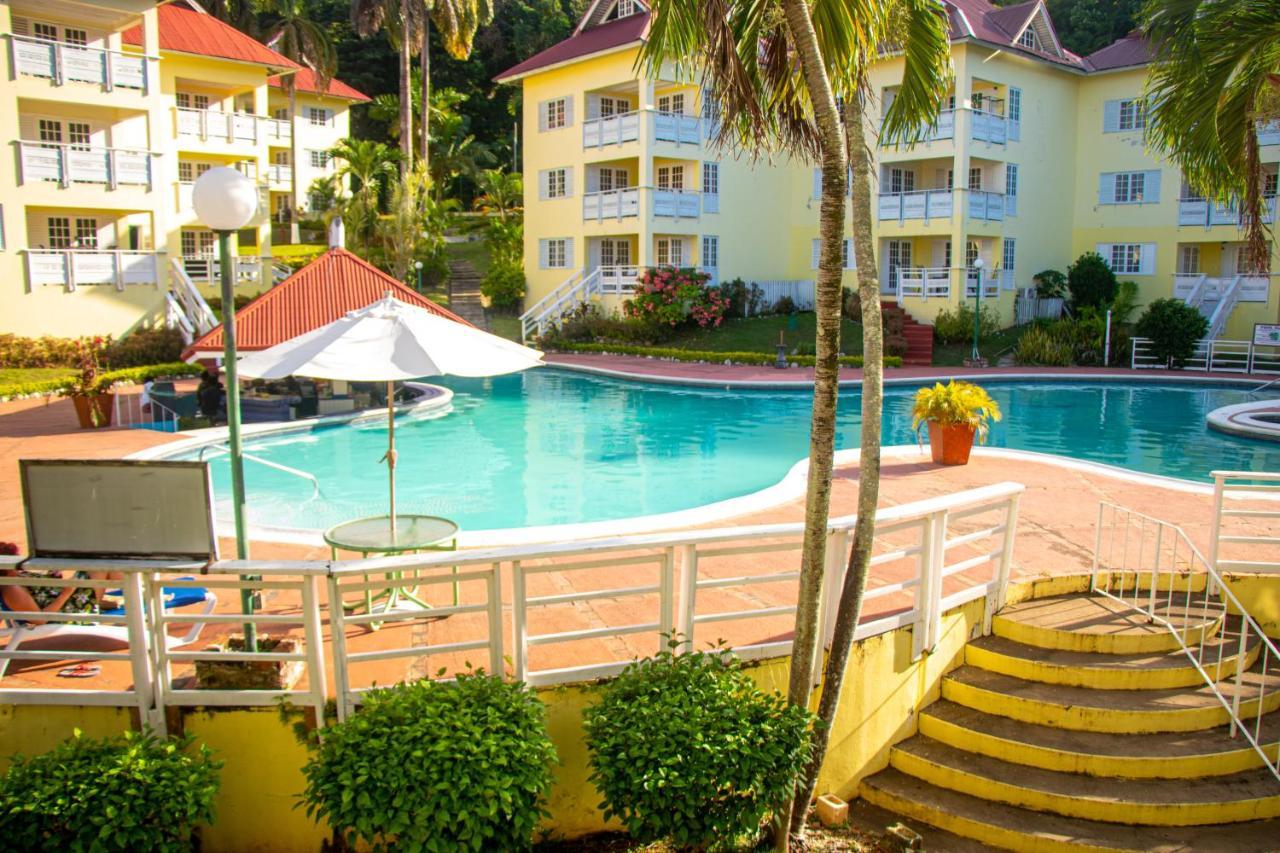 E 20 Mystic Ridge ocho Rios Lägenhet Exteriör bild